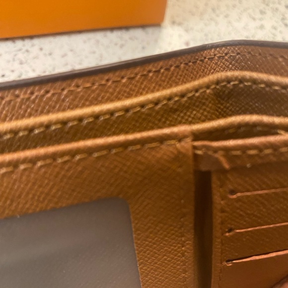 High Quality Monogram Wallet - Picture 3 of 3